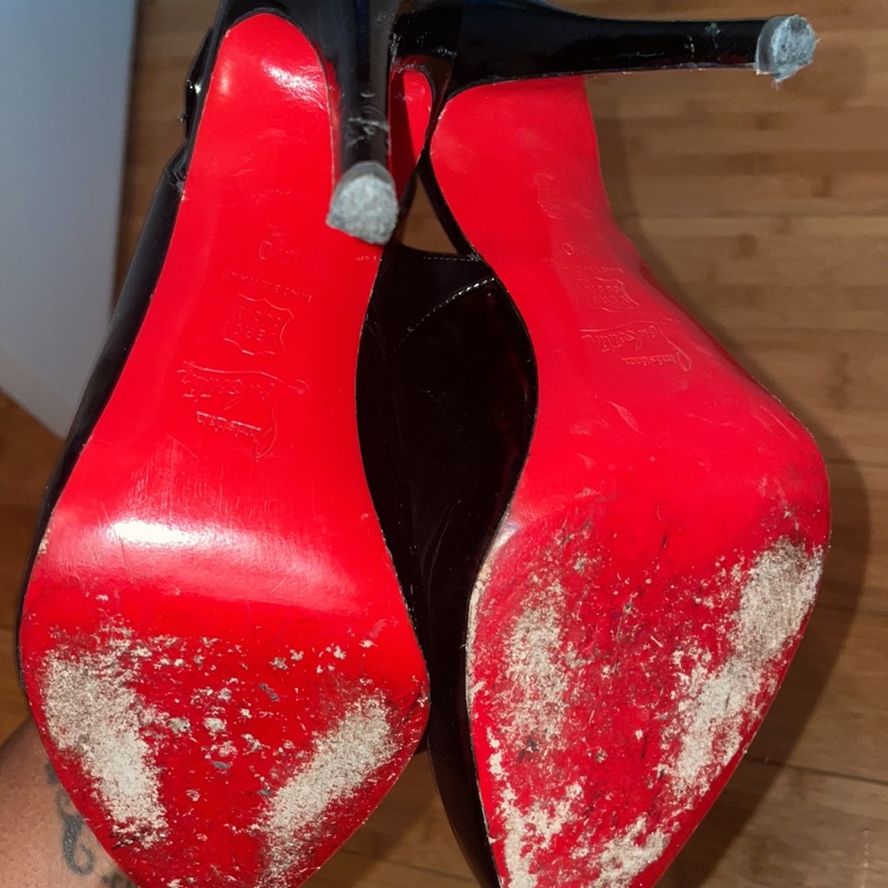 Louboutin Size 40 - Picture 2 of 4